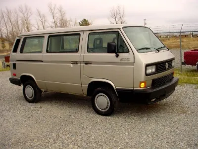 Beige VW Vanagon